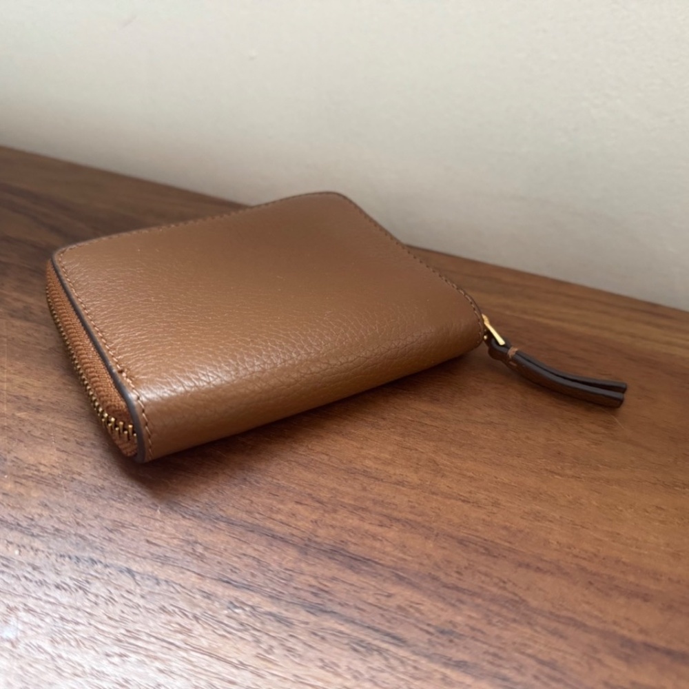 Tory Burch Thea Bi-fold Pebble leather Wallet, camel color - Picture 6 of 8